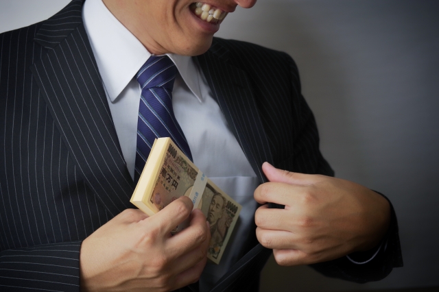 闇金業者は懐にお金を入れる。宮崎市で弁護士に無料相談して解決へ